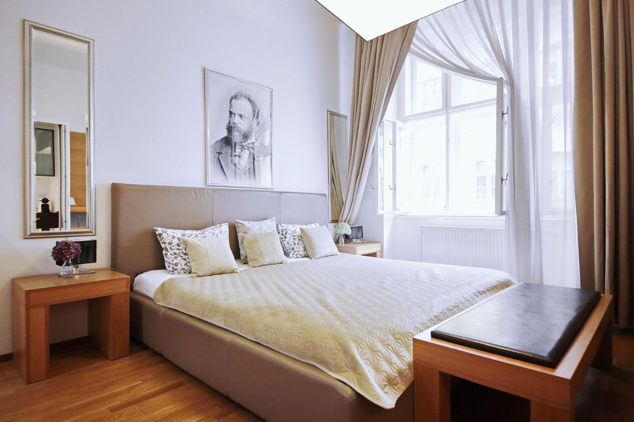 My Old Prague'S Hall Of Music Apartment Prag